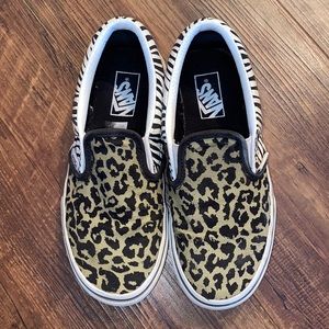 Girls cheetah vans gently used- slip on